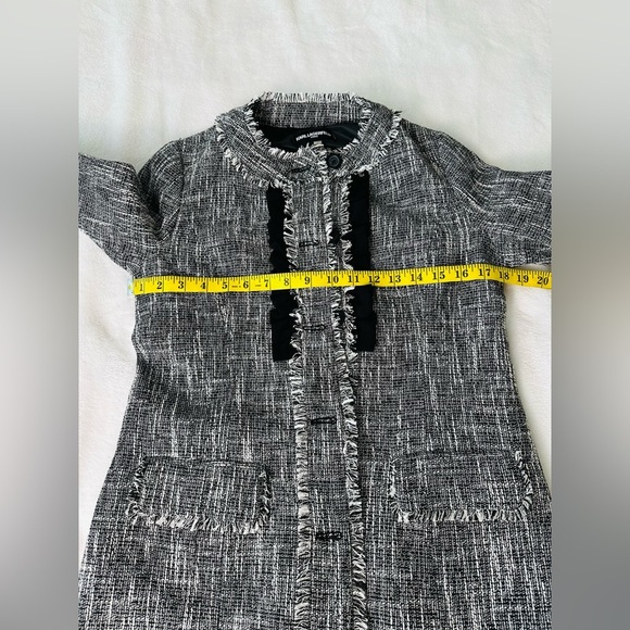 Karl Lagerfeld Paris Monochrome Tweed Fringe Ruffle Coat Size 2 - Picture 11 of 12